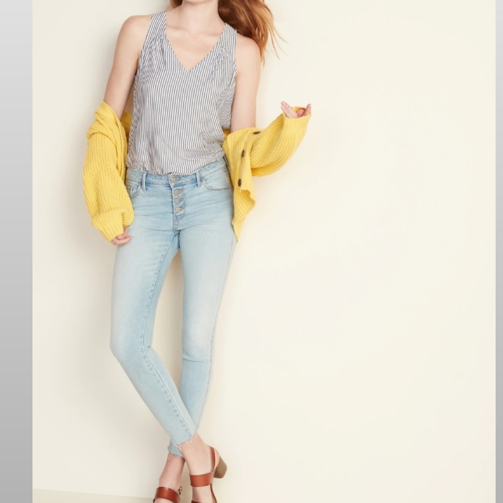 Relaxed fit V neck striped tank top